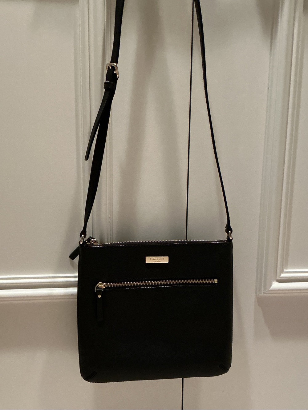 kate spade black leather crossbody with front zip pocket